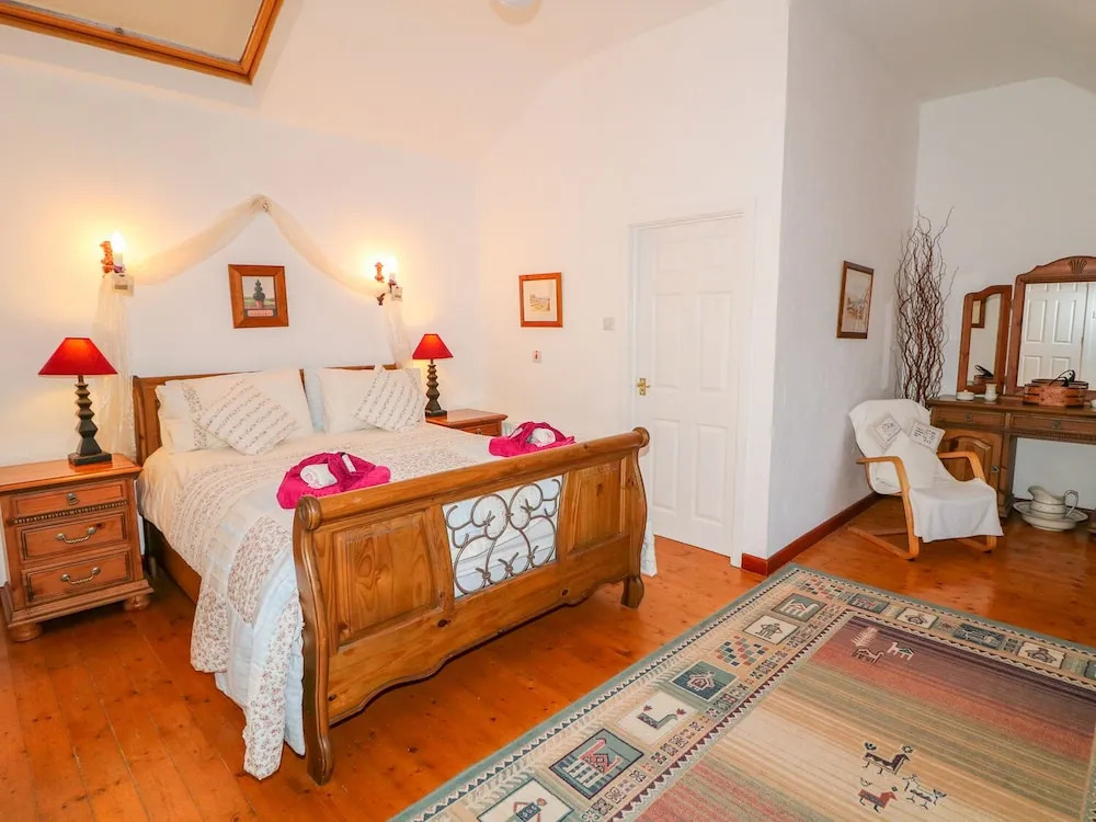Woodleigh Cottage