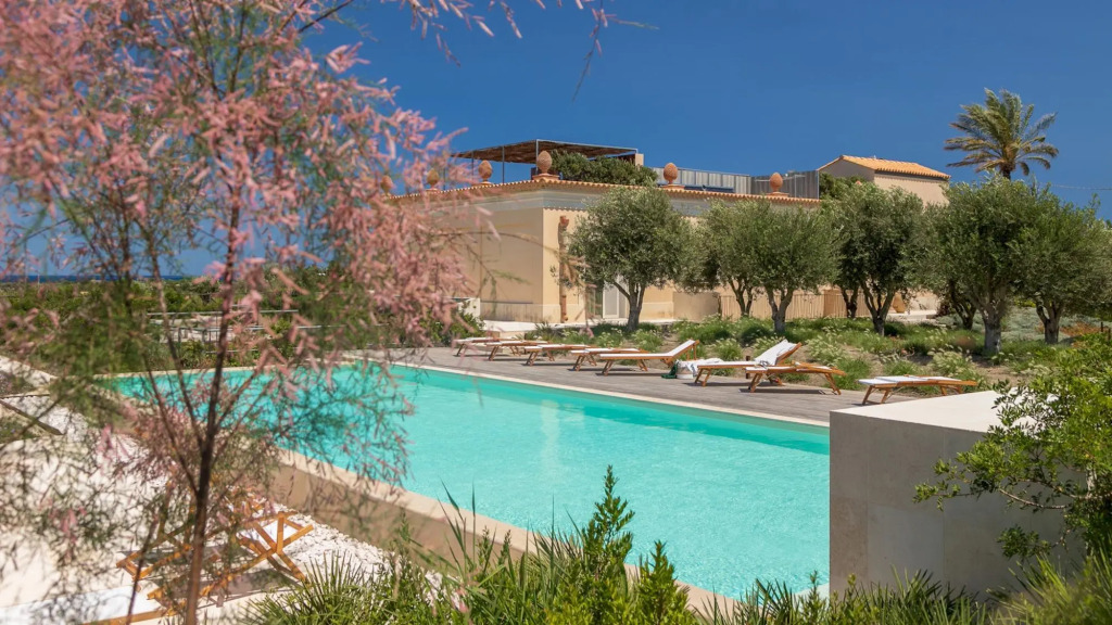 VILLA PASSO DEGLI AIRONI 12, Emma Villas