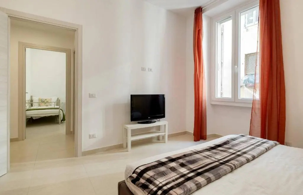 Iflat Lovely And Bright 2 Bed Flat Near Termini