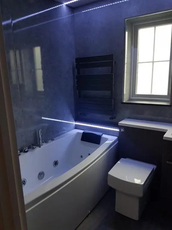 Double Room next to Burnham Crossrail Station