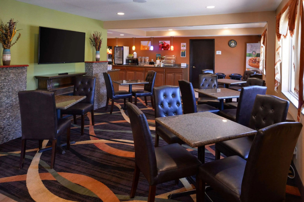 Quality Inn Appleton West