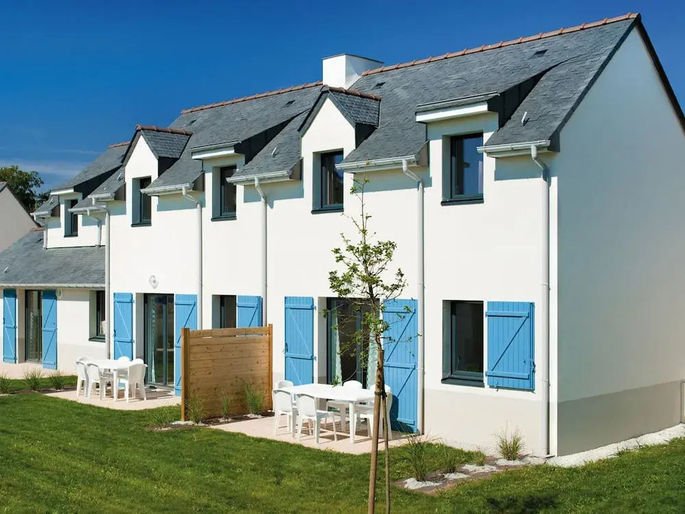 Comfortable Holiday Home Close to a Golf Course in Brittany