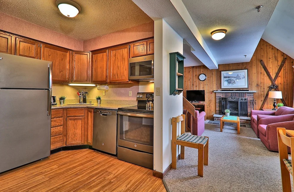 Mg 3f12 - Mountain Green 3br/2ba Two Floor Condo Suite