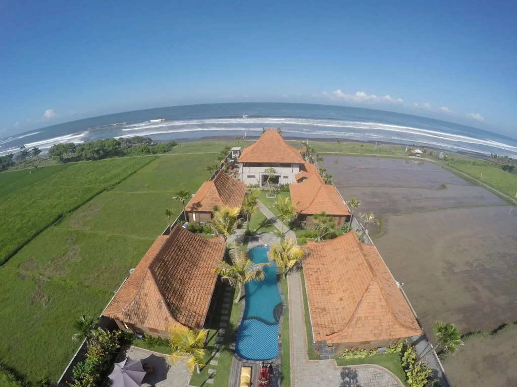 Arton Resort & Beach Club