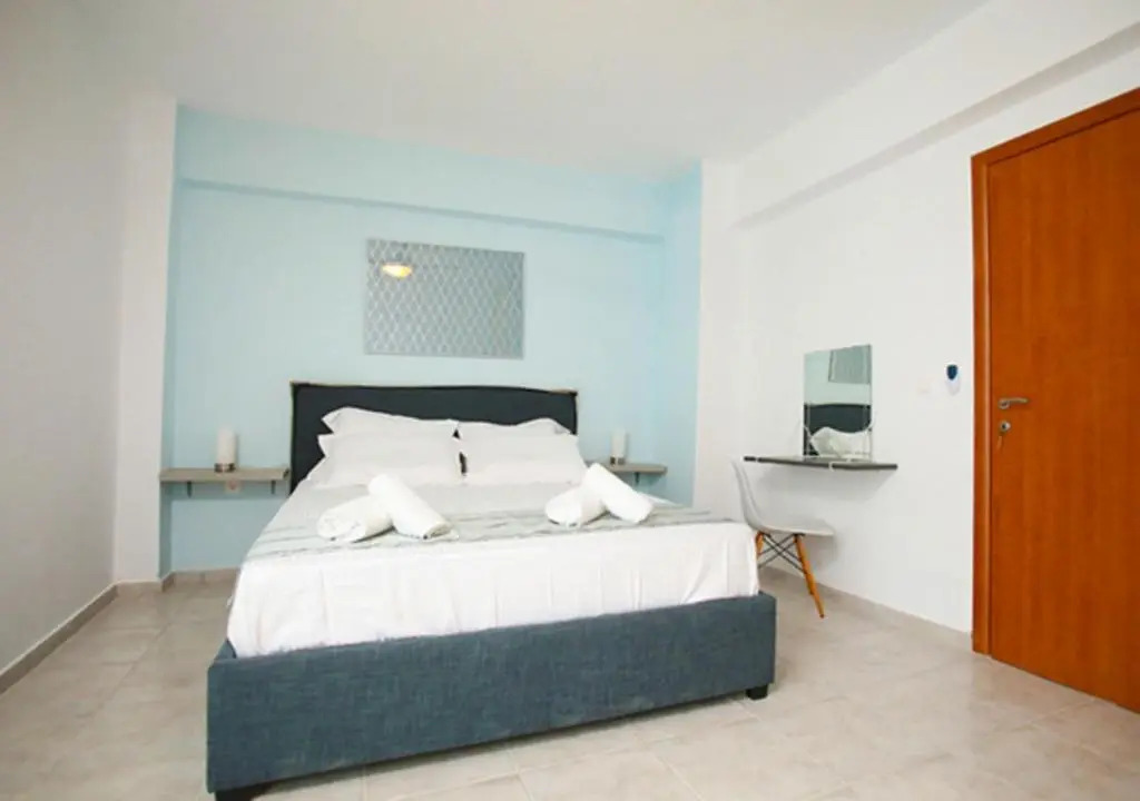Kryopigi Home 2