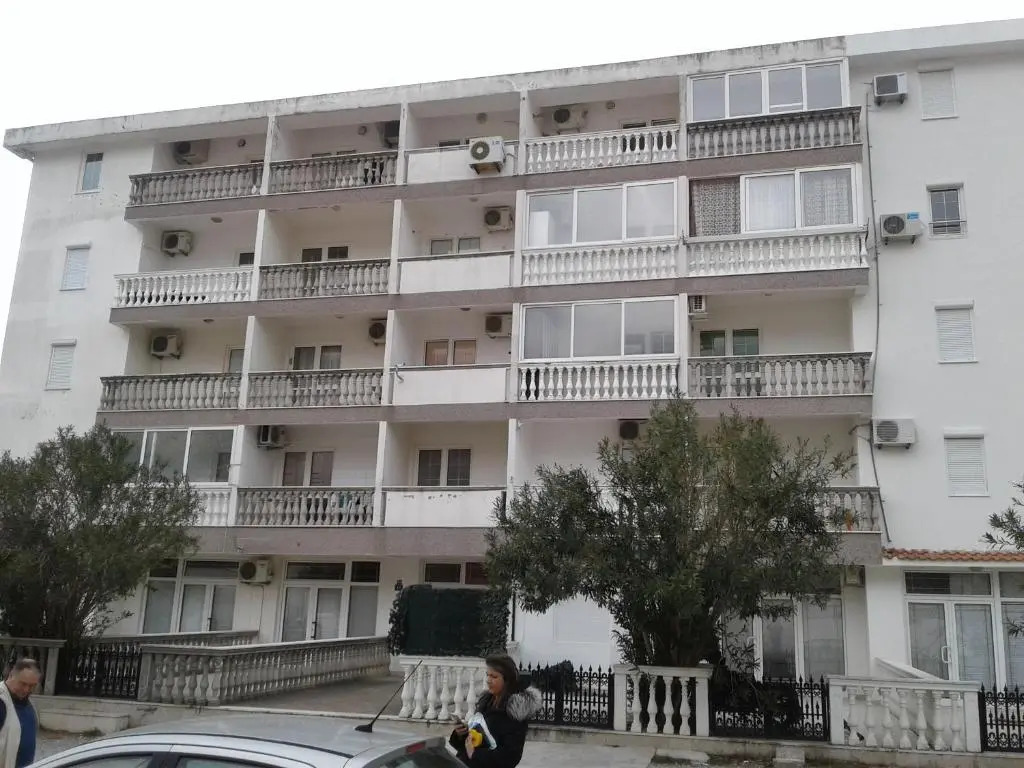 Apartman Sutomore 2