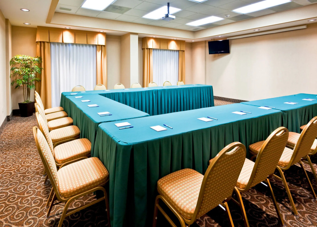 Holiday Inn Express & Suites Monterrey Aeropuerto by IHG
