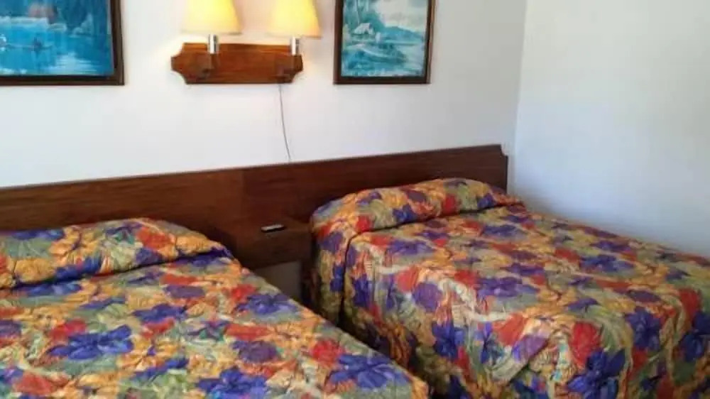 Nocturne Motel