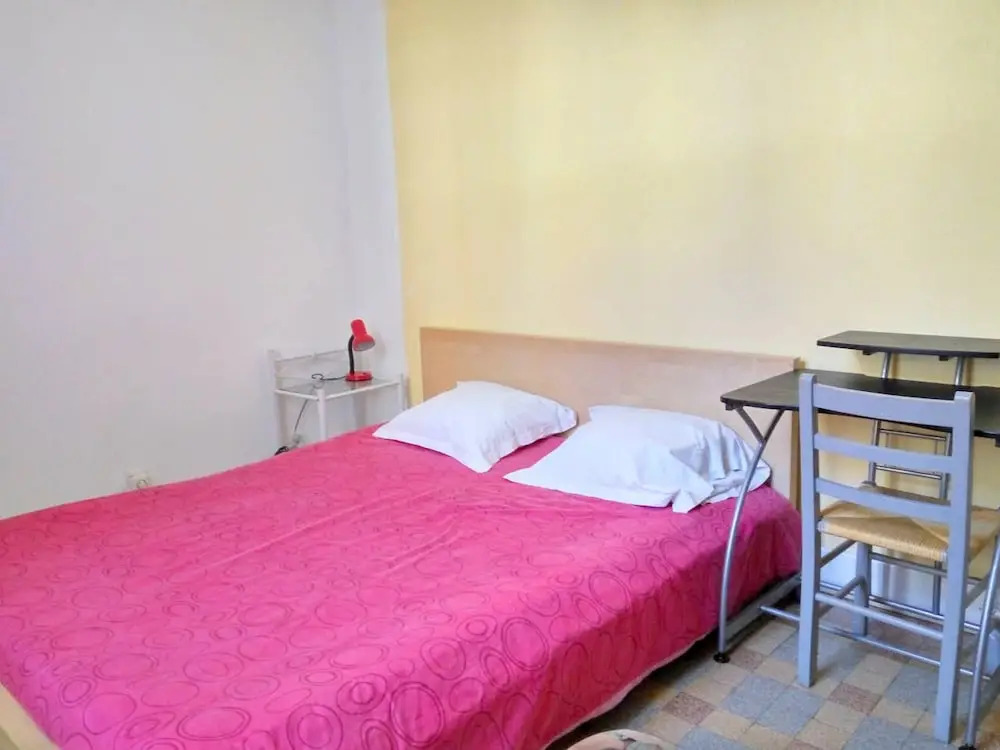 Apartment with 2 Bedrooms in Avignon, with Wifi - 40 Km From the Slopes