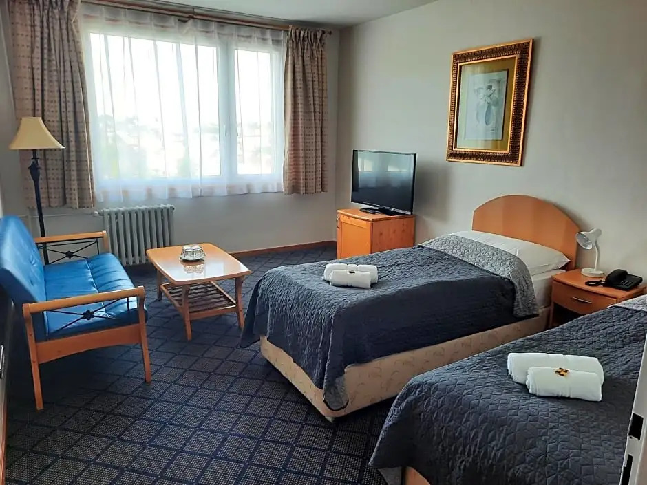 PATRIA HOTEL