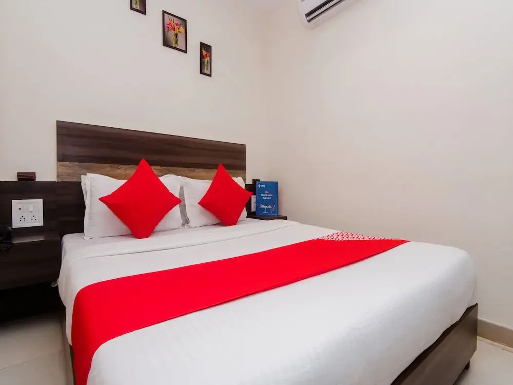 Green Star by OYO Rooms