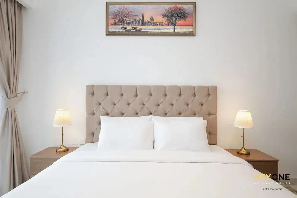 Splendour Living 1BR at Azizi Riviera