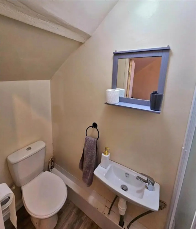 Spacious,luxury, Near City Center, Free Parking