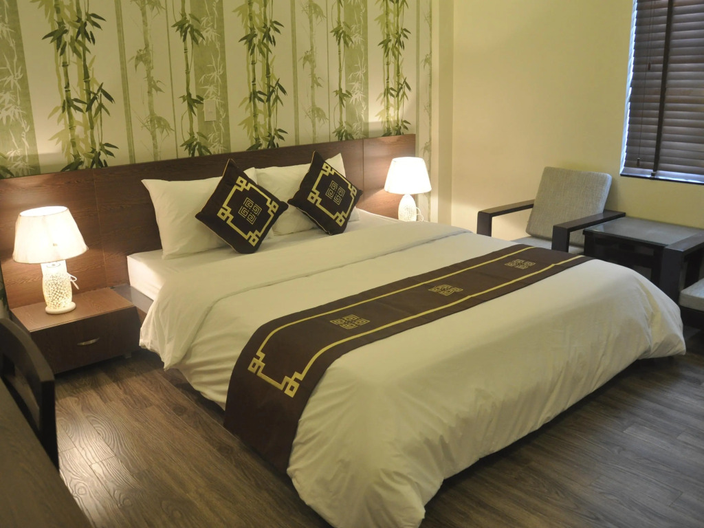 Rose Hotel