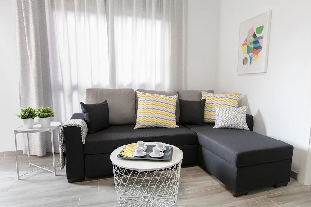 Santa Cruz Downtown Apartment, Luminosidad, Confort y Estilo