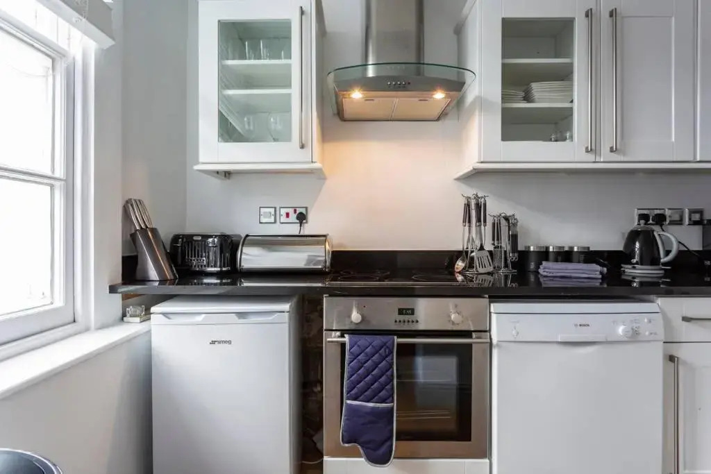 Spacious Central Chic Apartment - Simply Check In