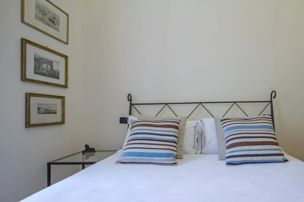 Casa Vela by Starhost