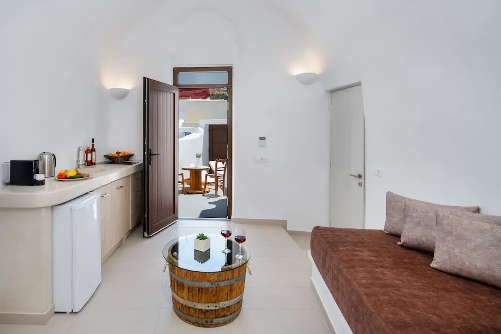 Aegean Mist Luxury Suites