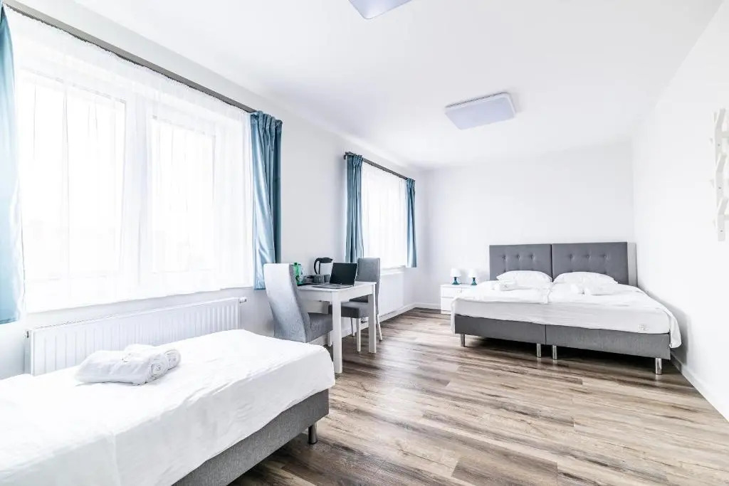 EXPO HOSTEL