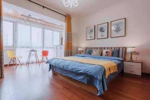 Xi’an Beilin·South Gate Subway Station· Locals Apartment 00172100
