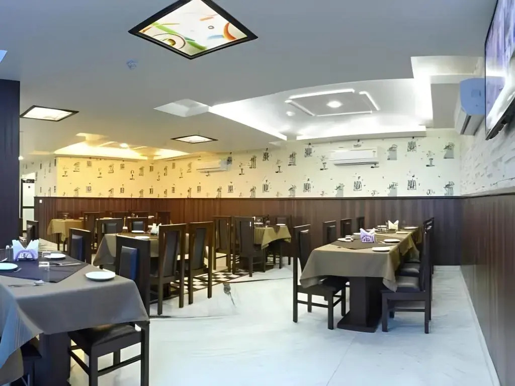 MD 9 Star Hotel