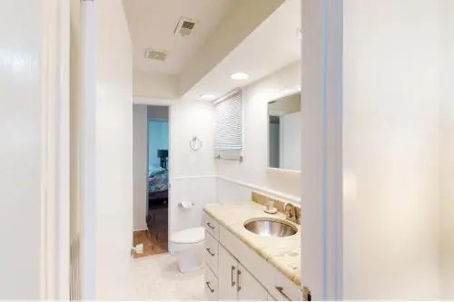 Inlet Cove 70