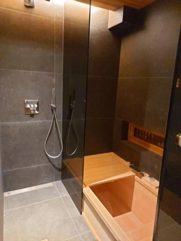 IRIRU Boutique Guesthouse - Hanok Korean traditional house