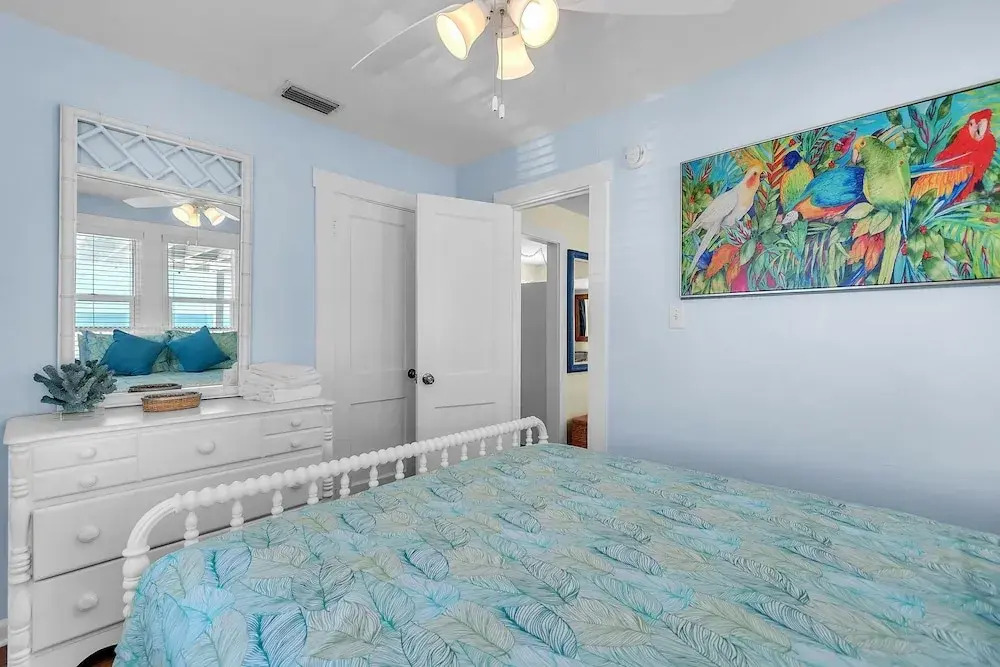 John's Pass-time Beach Cottage #2