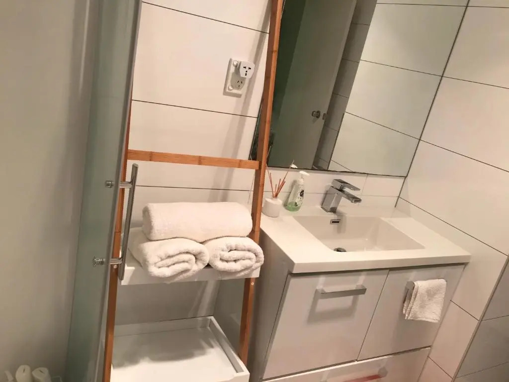 Auckland City coby Suite