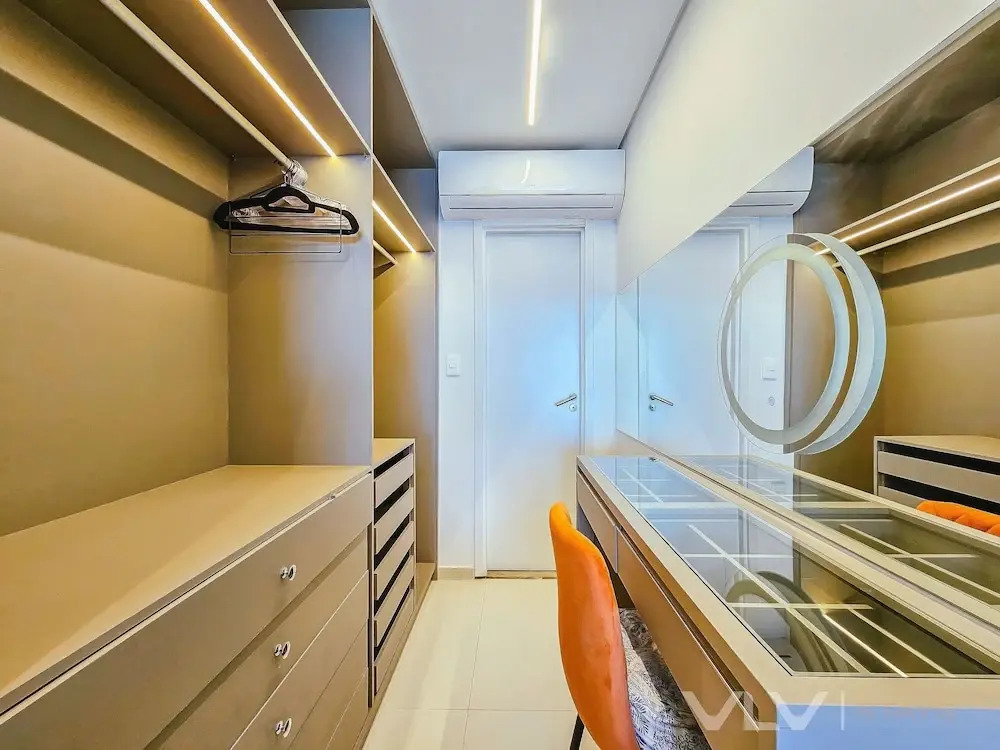 Art Studio Incredible Roofop by VLV Stays