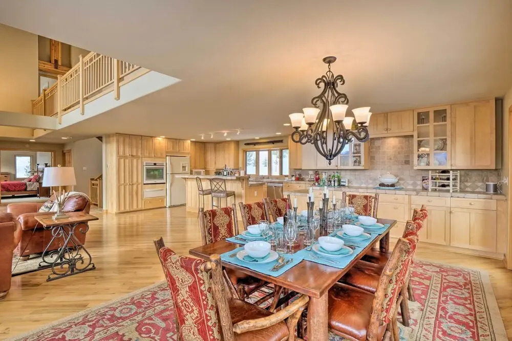 Grand Fraser Escape w/ Private Deck & Hot Tub