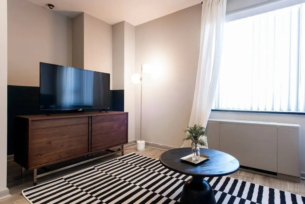 Abode Vue at 3rd 1-bedroom Loft Style Suite