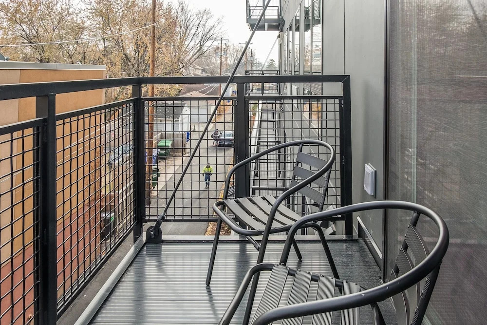 Macalester Apartments by Frontdesk