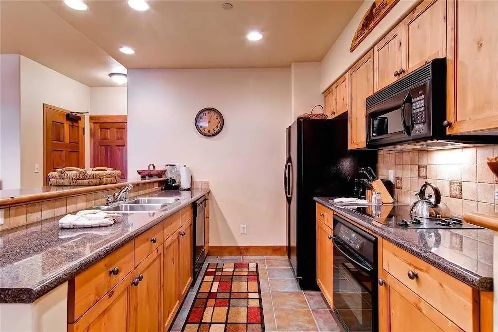 2103 Timberline Lodge, Trappeur's Crossing Apartment 2