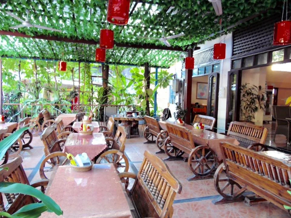 Lao Blossom Hotel