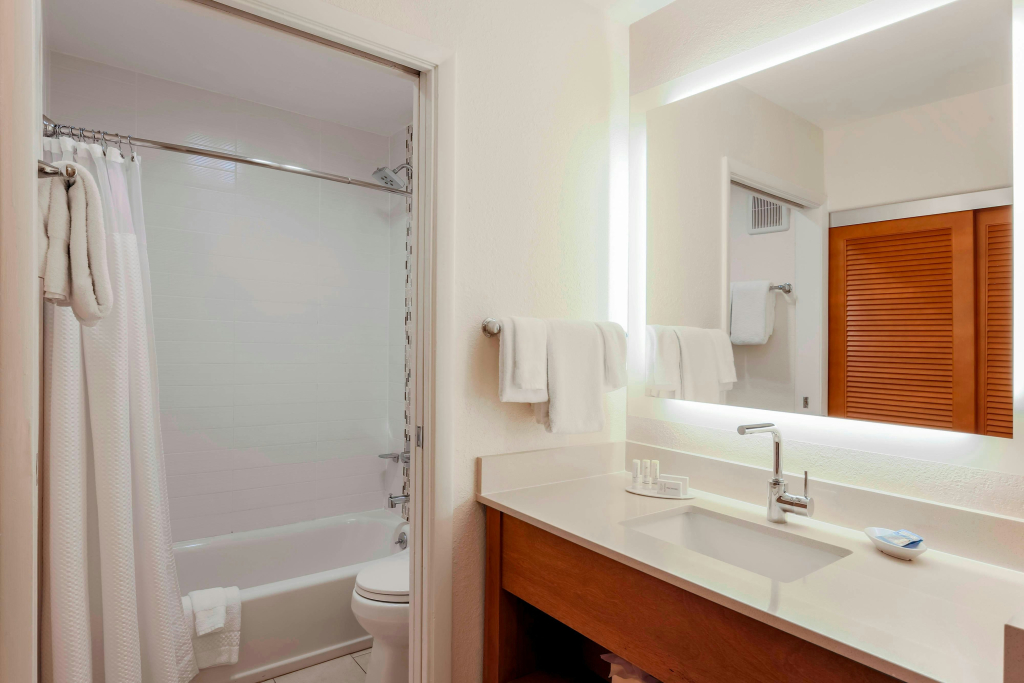 Courtyard by Marriott San Diego Del Mar/Solana Beach