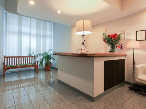 with FREE PARKING - con Parcheggio incluso - The Boheme Navigli - Quiet & comfy vintage Junior Suite