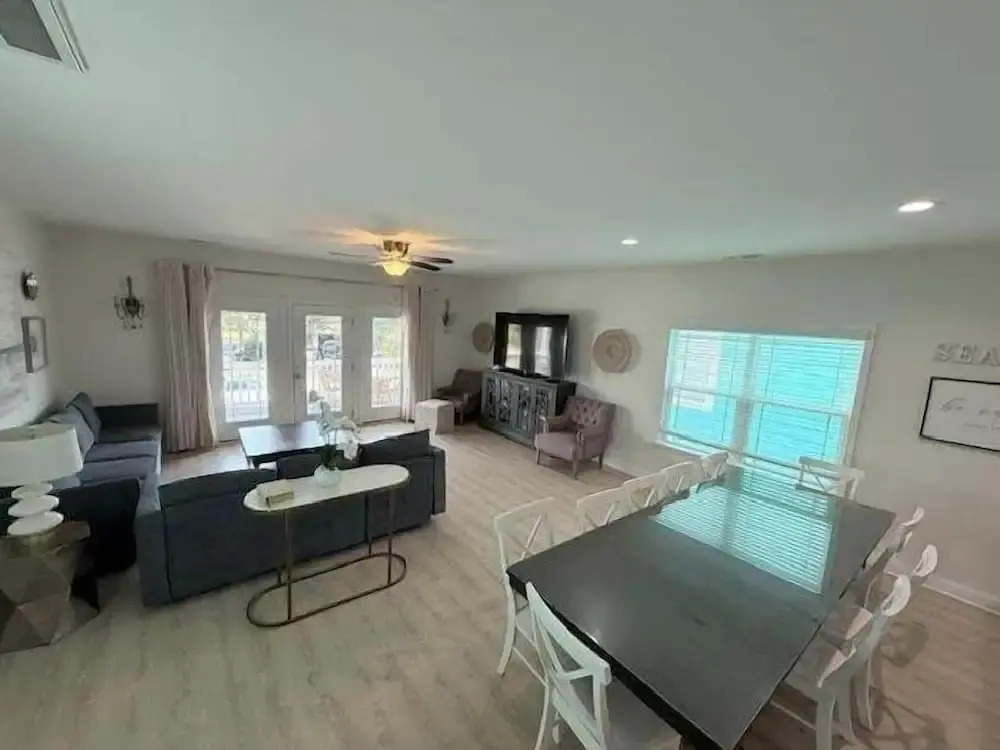 Sea Pearl 7 Bedroom Home