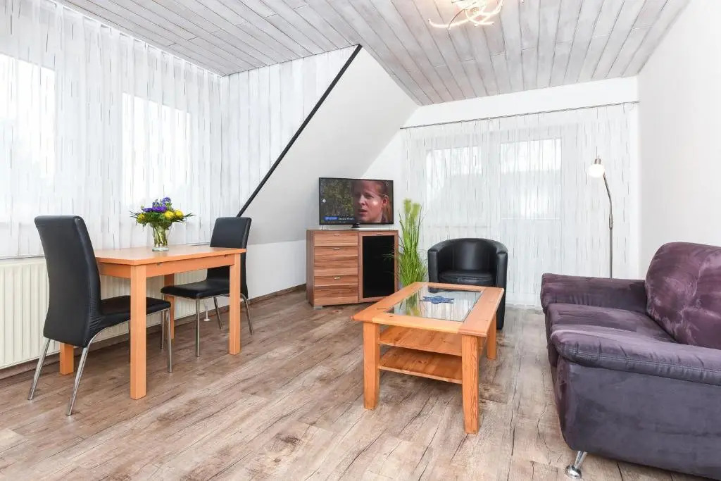 Ferienwohnung Haus zum Seehund mit Pool, Garten und Tischtennisplatte