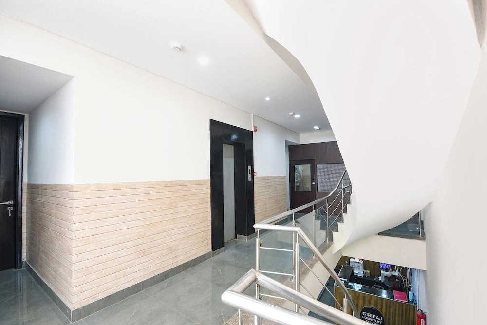 FabHotel Giriraj Hospitality - 100 Meters From Narayana Hospital | Gurugram