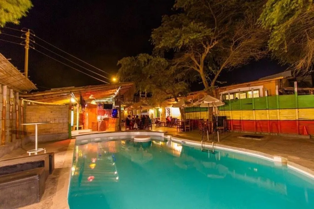 Palosanto Backpackers