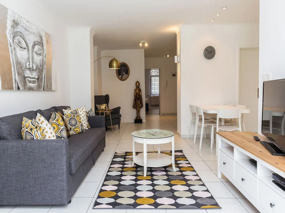 Apartment in Brussels, Degroux by Homenhancement SA