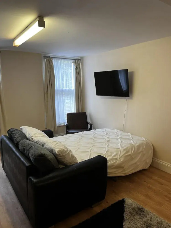 Flexible One Bedroom Apartment With Sofa Beds