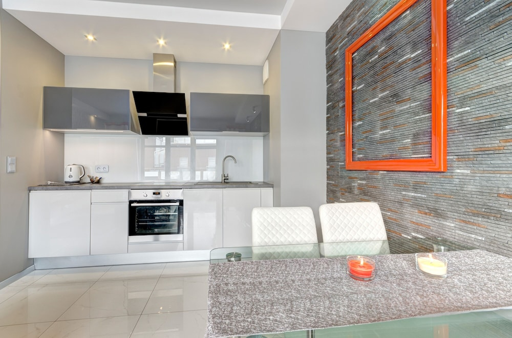 Marina Residence