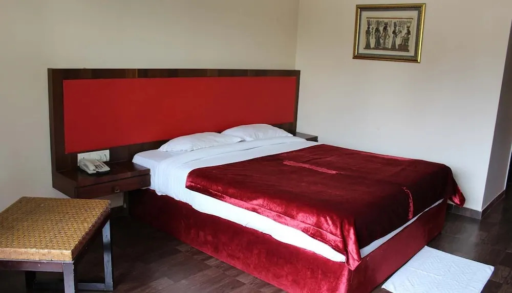 Swiss Traffalgaar Luxury Hotels