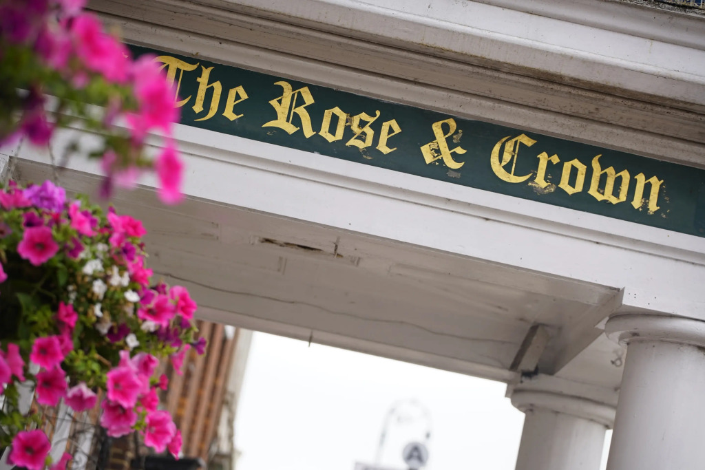 Uno Hotel Rose and Crown Tonbridge