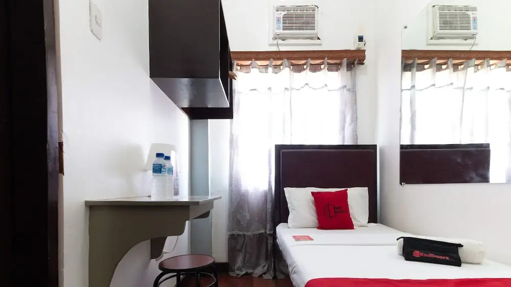 Reddoorz Near Robinsons North Tacloban