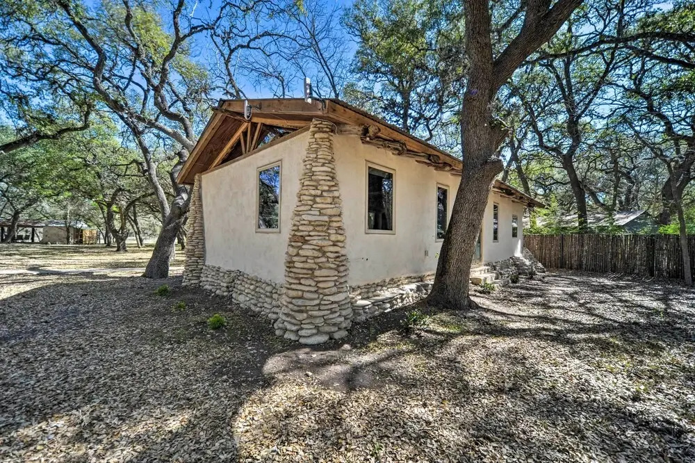 Unique Stay: Historic Home Along Blanco River