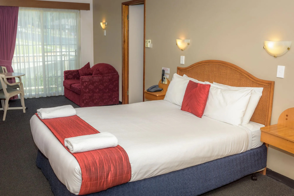 Sapphire Waters Motor Inn
