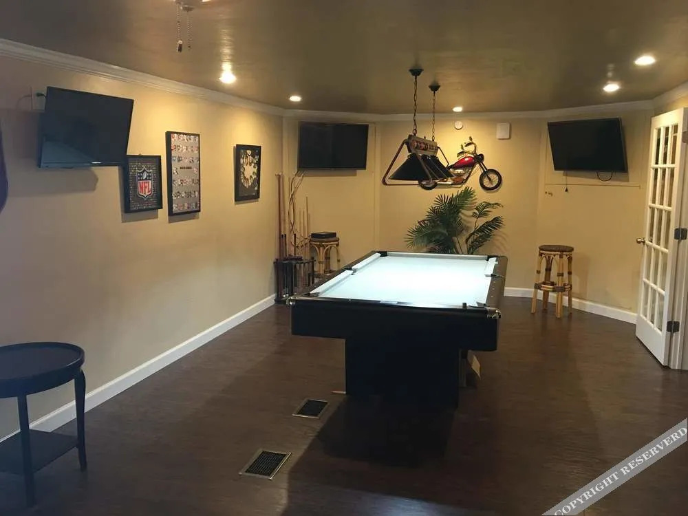 Club Naples RV Resort